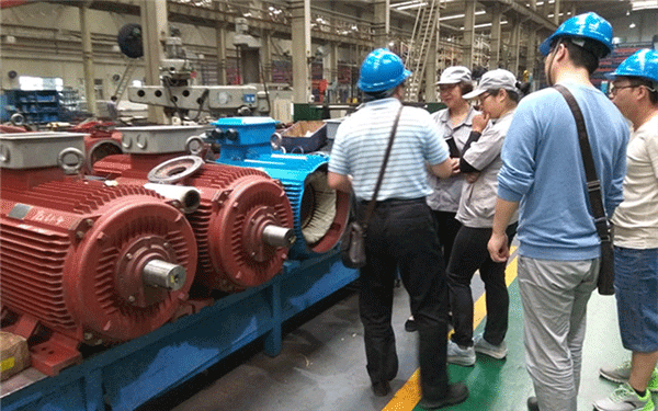 西安西重潘總一行蒞臨西瑪電機合作考察 西安西重潘總一行蒞臨西瑪電機合作考察